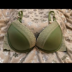34C Aerie bra pea green